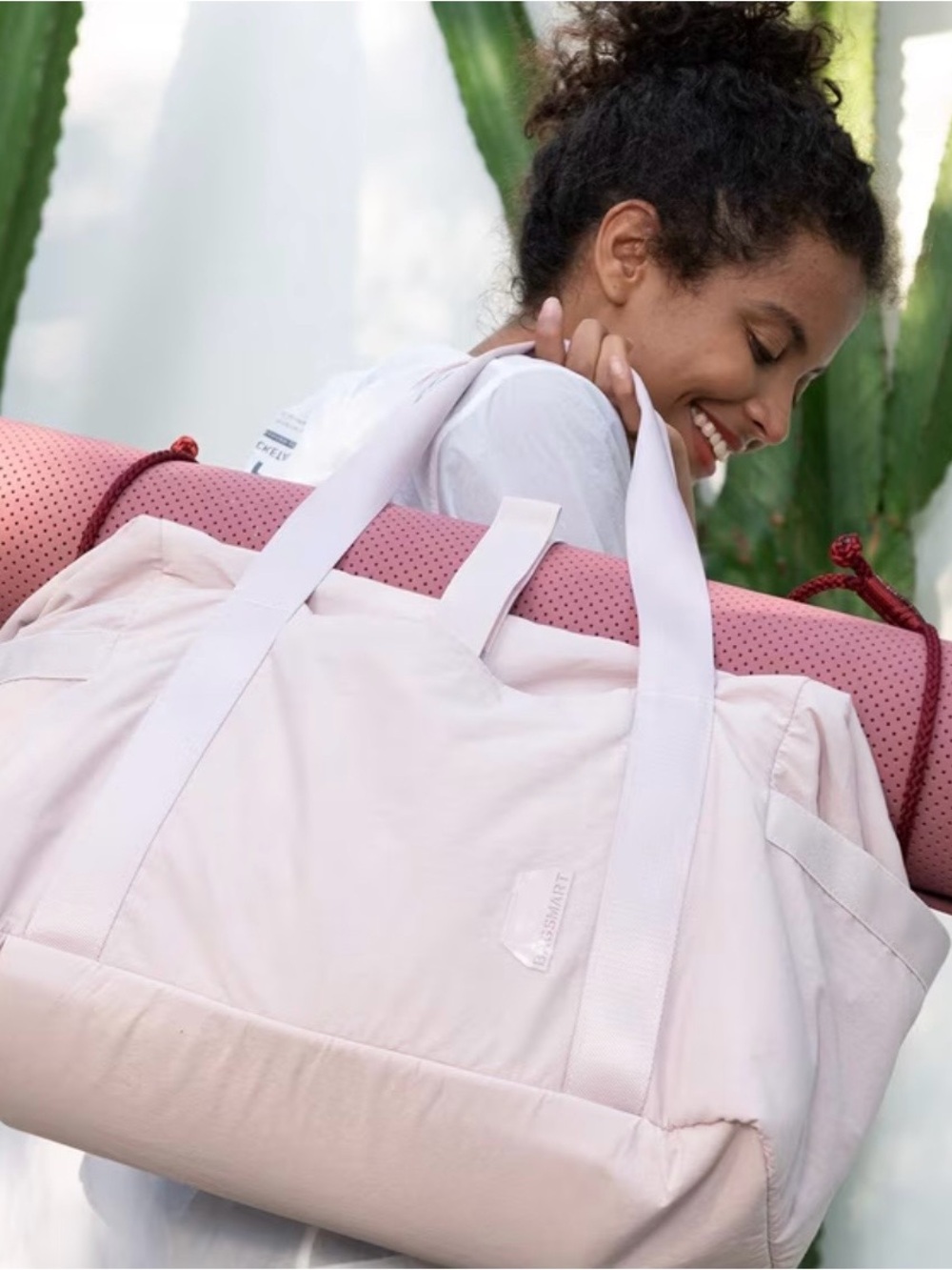 Lightweight Travel Tote. NWT. Comes in your choice of pink or cream.